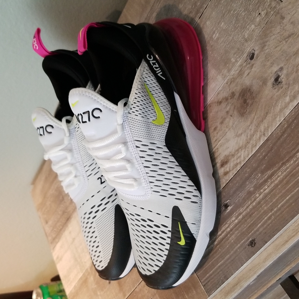 Nike Air Max 270